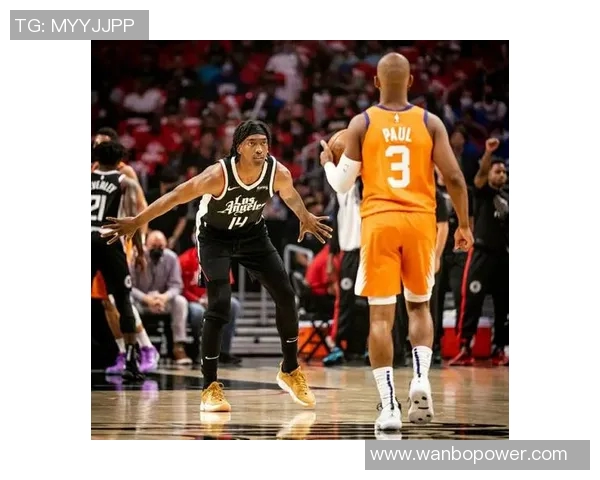 老船长保罗半场表现抢眼9助攻3分1板正负值高达25