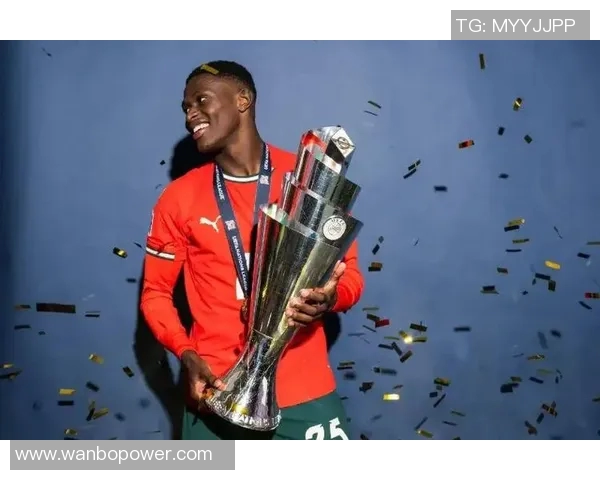 努诺门德斯社交媒体庆祝喜讯荣获年度第六冠荣耀归来